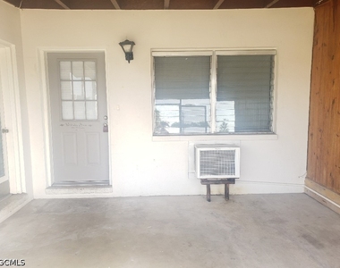 4911 Coronado Parkway - Photo Thumbnail 1