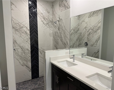 3203 24th Street Sw - Photo Thumbnail 4