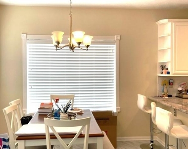 1422 Sweet Stone Court - Photo Thumbnail 3