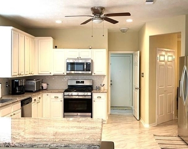 1422 Sweet Stone Court - Photo Thumbnail 4