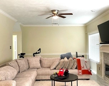 1422 Sweet Stone Court - Photo Thumbnail 7