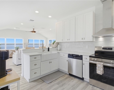 2669 Coco Plum Drive - Photo Thumbnail 18