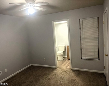 610 Se 10th Street - Photo Thumbnail 5