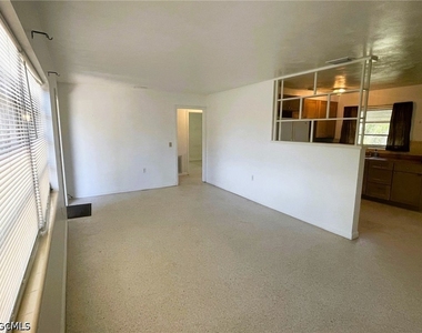 1916 Flamingo Drive - Photo Thumbnail 2