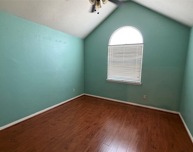 3359 Dew Point Lane - Photo Thumbnail 20