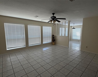 3359 Dew Point Lane - Photo Thumbnail 4