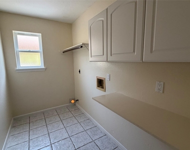 3359 Dew Point Lane - Photo Thumbnail 6