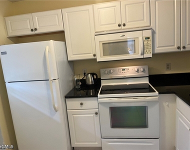 9261 Central Park Drive - Photo Thumbnail 1