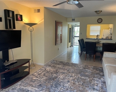 9261 Central Park Drive - Photo Thumbnail 12