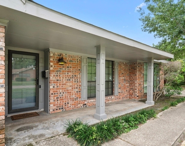 10139 Knoboak Drive - Photo Thumbnail 17