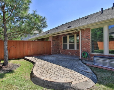 7 Heirloom Garden Place - Photo Thumbnail 36
