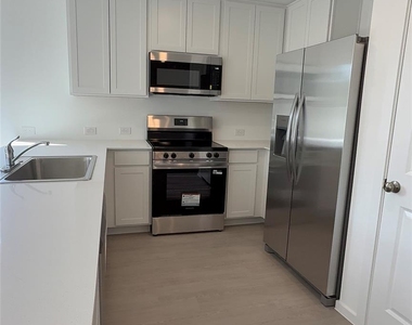 327 Parkin Court - Photo Thumbnail 3