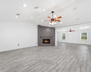 1727 Beckman Drive - Photo Thumbnail 5
