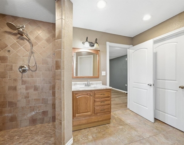 1727 Beckman Drive - Photo Thumbnail 13