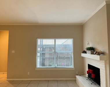 728 Bering Drive - Photo Thumbnail 11