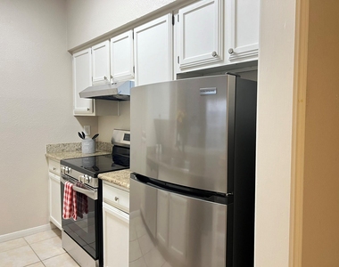 728 Bering Drive - Photo Thumbnail 10