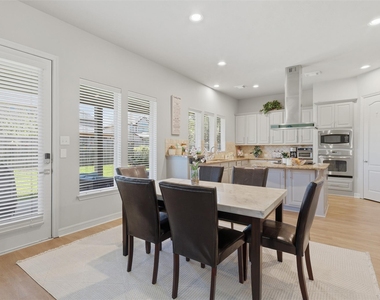 18800 N Bee Cave Springs Circle - Photo Thumbnail 10