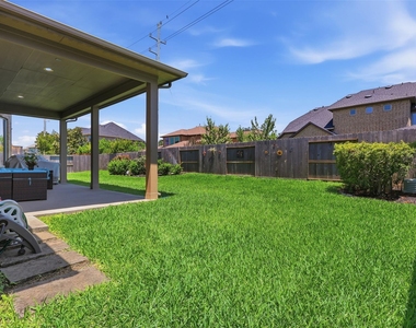 18800 N Bee Cave Springs Circle - Photo Thumbnail 35