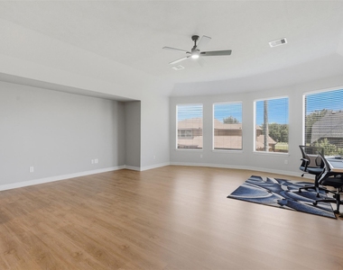 18800 N Bee Cave Springs Circle - Photo Thumbnail 26