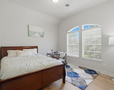 18800 N Bee Cave Springs Circle - Photo Thumbnail 20