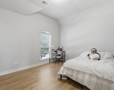 18800 N Bee Cave Springs Circle - Photo Thumbnail 24