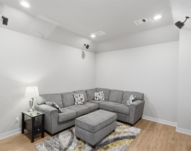 18800 N Bee Cave Springs Circle - Photo Thumbnail 29