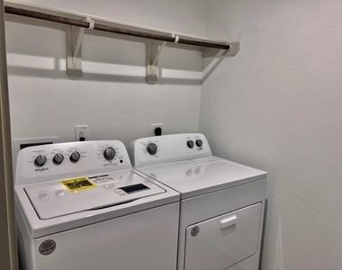 5026 Pine Haven Lane Lane - Photo Thumbnail 15