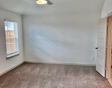 5026 Pine Haven Lane Lane - Photo Thumbnail 8