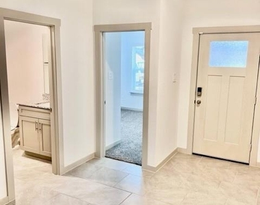 5026 Pine Haven Lane Lane - Photo Thumbnail 2