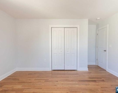 111 Monroe - Photo Thumbnail 13