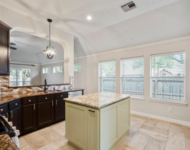 5802 Sawyer Bend Lane - Photo Thumbnail 7