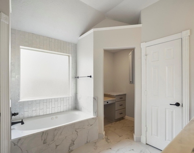 5802 Sawyer Bend Lane - Photo Thumbnail 19