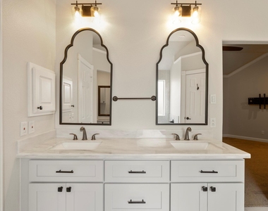 5802 Sawyer Bend Lane - Photo Thumbnail 21