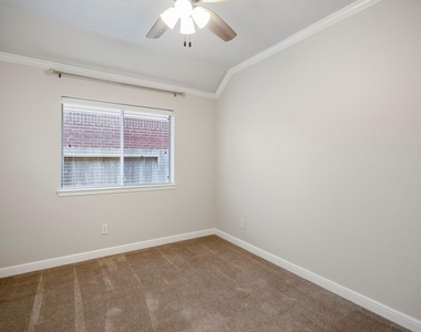 5802 Sawyer Bend Lane - Photo Thumbnail 27