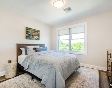 246 Main - Photo Thumbnail 22