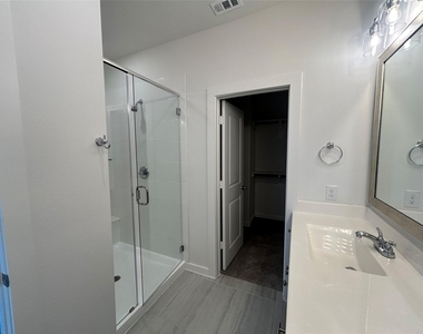 3331 Loam Lane - Photo Thumbnail 9