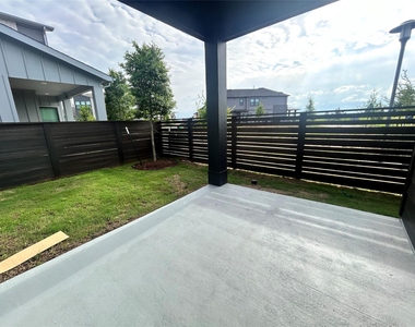 3331 Loam Lane - Photo Thumbnail 18