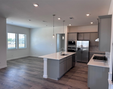 3331 Loam Lane - Photo Thumbnail 6
