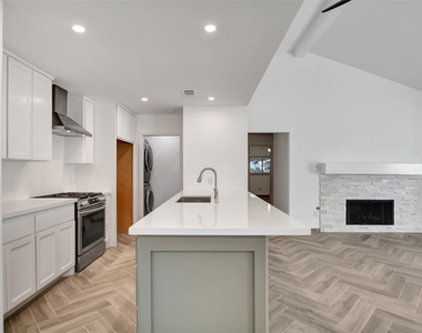 7 Bitterwood Court - Photo Thumbnail 15