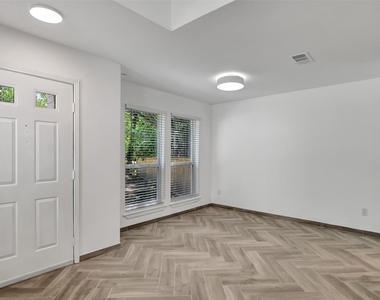 7 Bitterwood Court - Photo Thumbnail 20