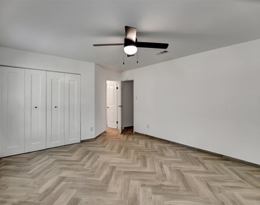 7 Bitterwood Court - Photo Thumbnail 24