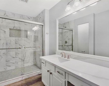 6639 Stonecross Creek Lane - Photo Thumbnail 11