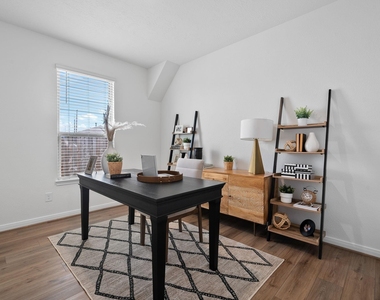 25523 Cartington Lane - Photo Thumbnail 8