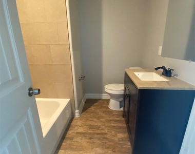 8246 Lanham  B Lane - Photo Thumbnail 14