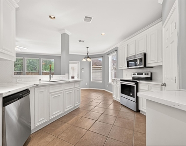 26806 Shoal Hollow Ct - Photo Thumbnail 10