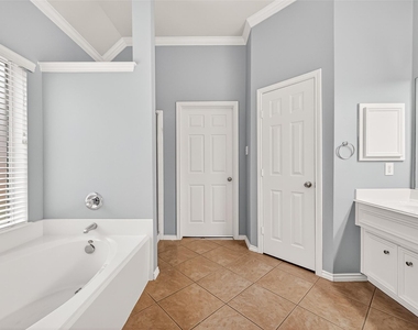 26806 Shoal Hollow Ct - Photo Thumbnail 28