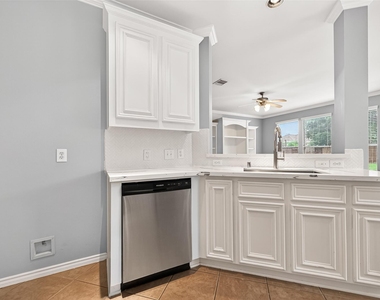 26806 Shoal Hollow Ct - Photo Thumbnail 14