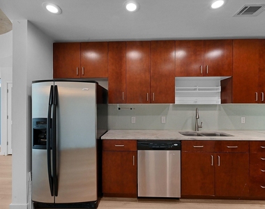 5925 Almeda Road - Photo Thumbnail 7