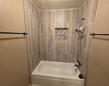 8607 Knoll Forest Drive - Photo Thumbnail 9