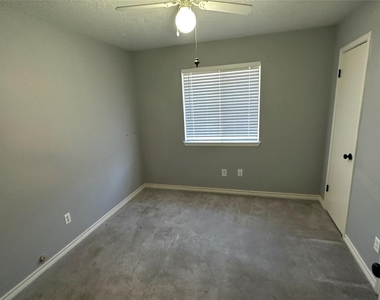 8607 Knoll Forest Drive - Photo Thumbnail 1